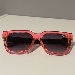 Quay Australia Sunglasses - hot pink/tortoise